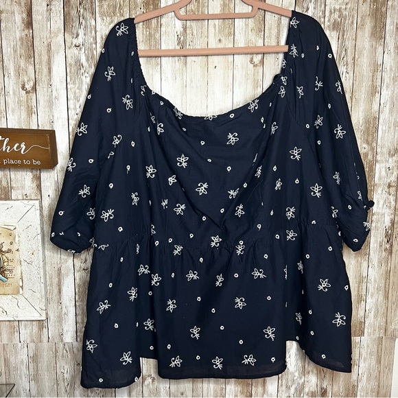 Lane Bryant Tops - Lane Bryant NWT Floral Embroidered Women's Top 22 W
